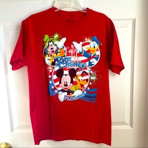 Disney T-shirt Mickey & Friends | size M